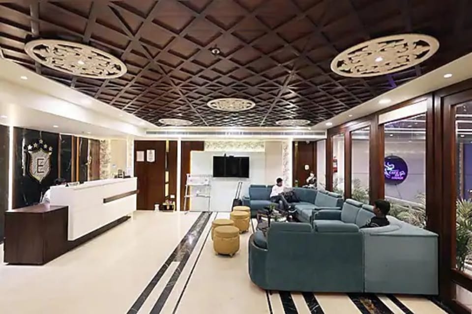 Goroomgo The Elegance Hotel Varanasi Hotel in Varanasi