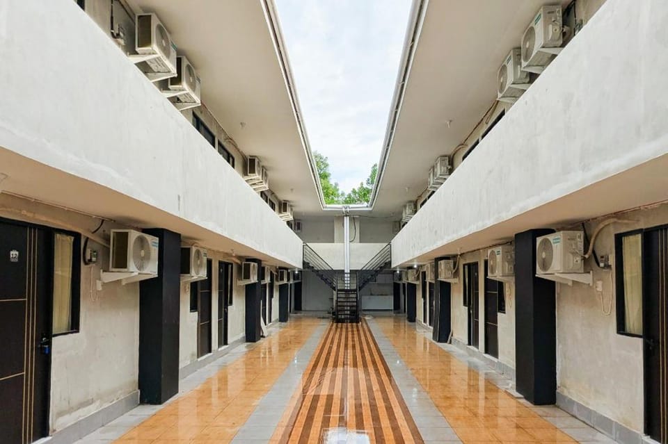 Urbanview Hotel near BSCC DOME Balikpapan by RedDoorz Hotel in Indonesia