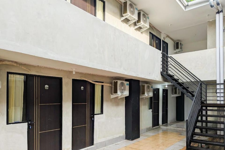 Urbanview Hotel near BSCC DOME Balikpapan by RedDoorz Hotel in Indonesia