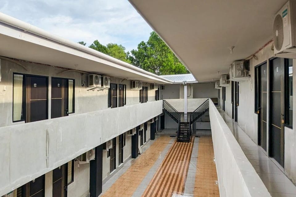Urbanview Hotel near BSCC DOME Balikpapan by RedDoorz Hotel in Indonesia