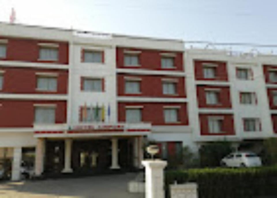 Hotel Airport Vadodara Gujarat Hotel in Vadodara