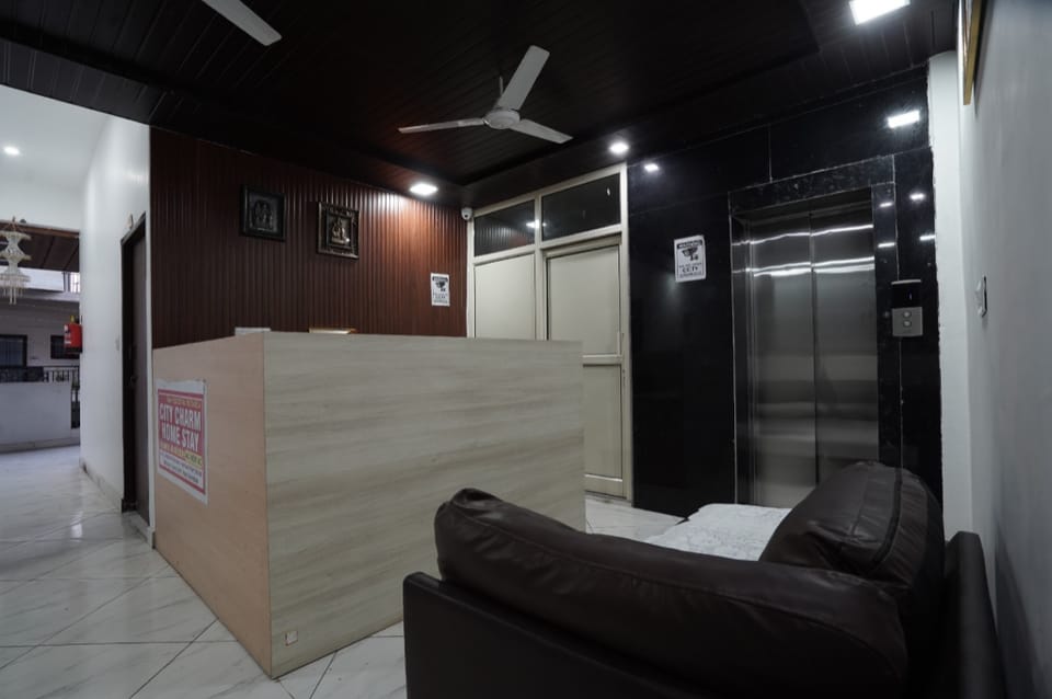 Goroomgo City Charm Homestay Dehradun Hotel in Dehradun