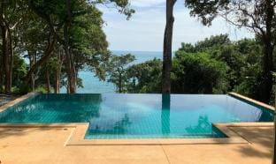 Beachfront Villa Rawai Apartment in Rawai
