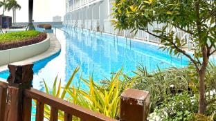 Mall of Asia PICC Airport World Trade Staycation Apartment in Pasay