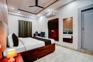Super Collection O Kotdwar Railway Junction Formerly K Square Apartment in Uttarakhand