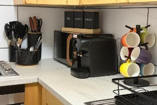 Modern 2 Bedroom with Living room Hoxton–Shoreditch in a Great Location Ready Kitchen (35 PW) Vacation rental in London Borough of Islington