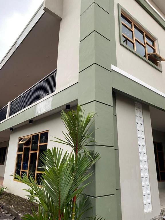Amirah Syariah Guest House Bed and Breakfast in East Java