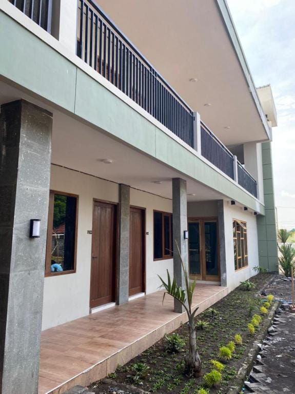 Amirah Syariah Guest House Bed and Breakfast in East Java
