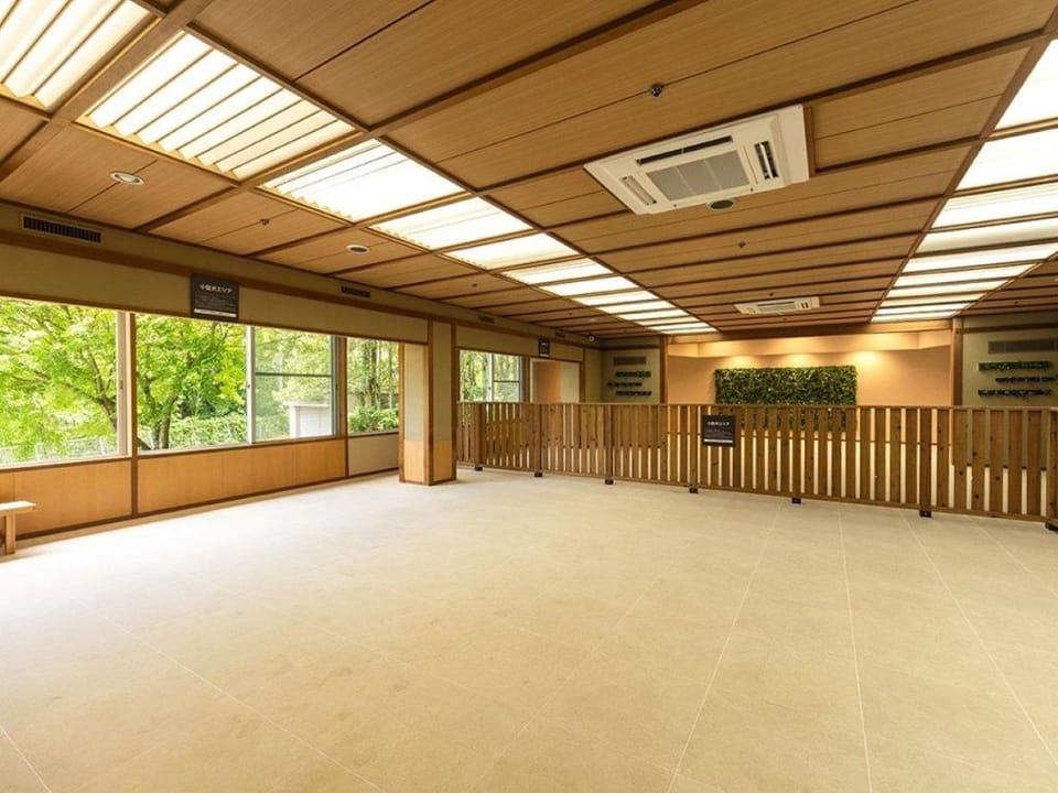Ooedo Onsen Monogatari Wanwan Resort Shinshu Ueda Hotel in Nagano Prefecture