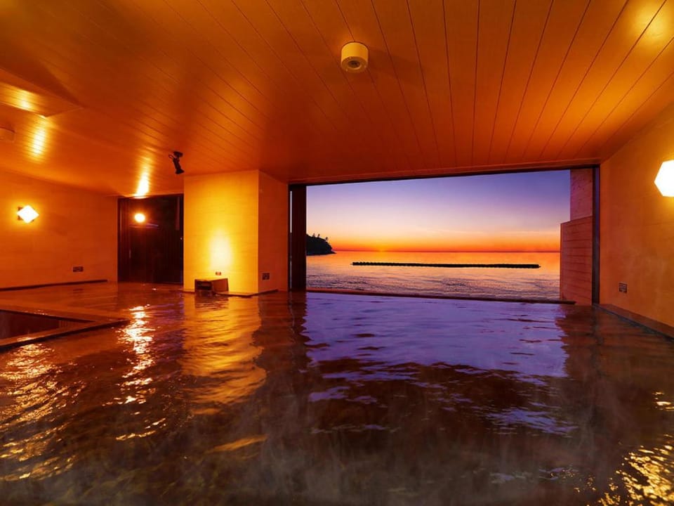 Ooedo Onsen Monogatari Wanwan Resort Nishiizu Hotel in Shizuoka Prefecture