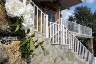 Ishana Mukteshwar - Luxurious Villas Villa in Uttarakhand