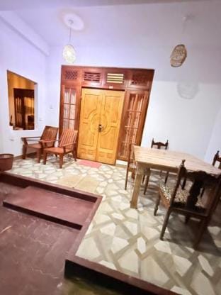Hike & Stay Ella Bed and Breakfast in Uva Province, Sri Lanka