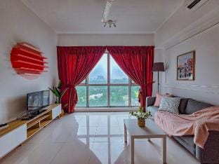 98 KL City 1Bedroom Green View @ KLCC View Pool Vacation rental in Federal Territory of Kuala Lumpur