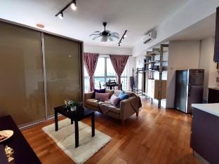 64 KL City Studio @ KLCC View Infinity Pool Vacation rental in Federal Territory of Kuala Lumpur