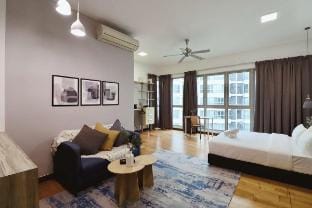 74 KL City Couple Studio @ KLCC View Infinity Pool Vacation rental in Federal Territory of Kuala Lumpur