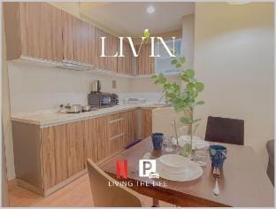 63 KL City View Studio @ Infinity Pool KLCC View Vacation rental in Federal Territory of Kuala Lumpur