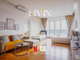 39 KL City Amazing Studio@ KLCC view infinity pool Vacation rental in Federal Territory of Kuala Lumpur
