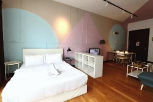 76 KL City Couple Studio @ KLCC View Infinity Pool Vacation rental in Federal Territory of Kuala Lumpur