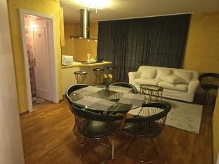 Appartement en Ville de Fribourg, 3 chambres Vacation rental in Fribourg