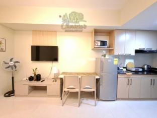 Peaceful View 1BR at Brenthill King + Queen Beds Apartment in Baguio