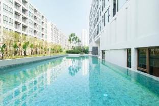 Sathon-Charoen Nakhon Condo Apartment in Bangkok