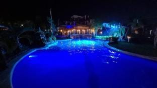 Staycation Clark - Up to 15pax close to Resort Vacation rental in Angeles