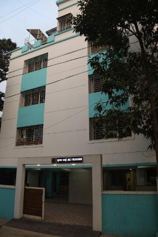 Hotel krishna sai Apartment in Pune