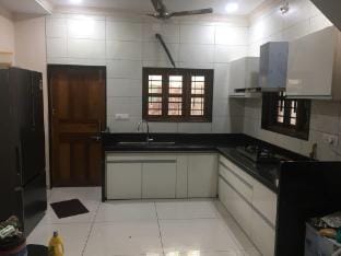 Centrally located 3BHK, independent house. Vacation rental in Vadodara