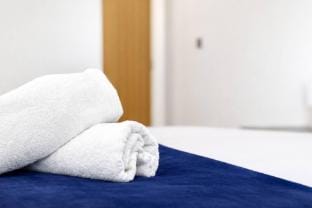 Work-Friendly 1-Bed Leicester Apartment in Leicester