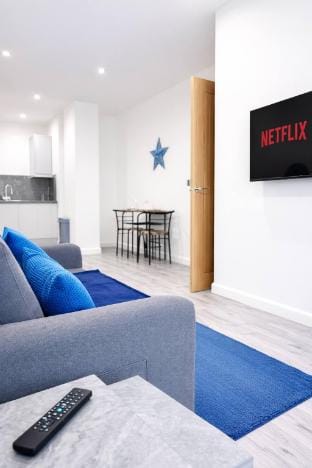 Work-Friendly 1-Bed Leicester Apartment in Leicester