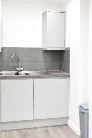 Work-Friendly 1-Bed Leicester Apartment in Leicester