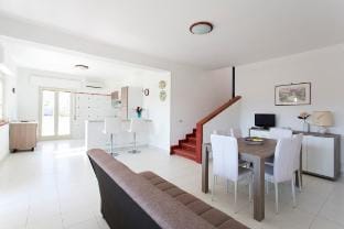 Casa Cavora: Villa in a Private Residence by the sea Villa in Sicily
