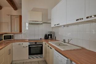 Downtown Apartment 8 guests Beach and sea AC Vacation rental in Occitanie