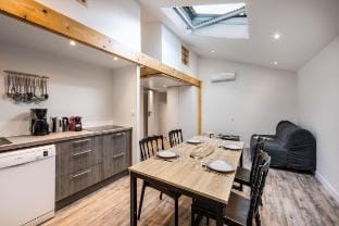 Elegant 2 bedrooms - 30 min to ski - Parking WiFi Vacation rental in Auvergne-Rhône-Alpes