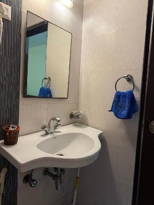 Punya-Chhaya Homestay | Near Iskcon & Prem Mandir Apartment in Uttar Pradesh