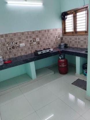 Royal 2 Bed Room Apartment -Mattuthavai Bus stand Apartment in Madurai