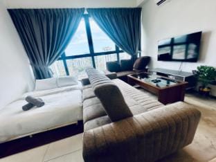 Urban Suites 3R2B (11 pax) Deluxe Living Room Unit Apartment in George Town