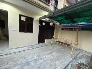 •Spacious 3 Bhk • Prime Location • Family Friendly Vacation rental in Chandigarh