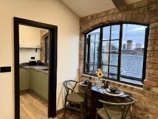Japandi Inspired Studio in Jewellery Quarter Bham Vacation rental in Birmingham