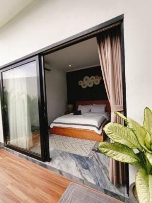 SantoSempol Garden View Bed and Breakfast in North Kuta