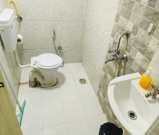 The Arch: Studio Room in KP | WiFi Ac Smart Tv Apartment in Pune
