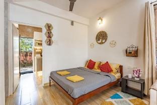 Modern Studio in The Heart of Benaulim + Pool Apartment in Benaulim