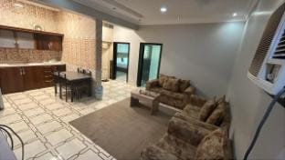 شقق واحة البلاد للشقق المخدومة Apartment hotel in Saudi Arabia