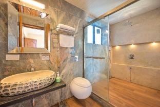 Golden Pearl Premium Private Pool Villa Lonavala Vacation rental in Lonavla
