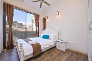 Golden Emerald Villa in Lonavala Vacation rental in Lonavla