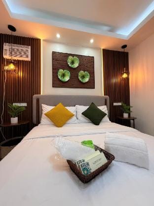 Traveler’s Hub: Cozy 1BR near Airport & SM Clar Vacation rental in Angeles