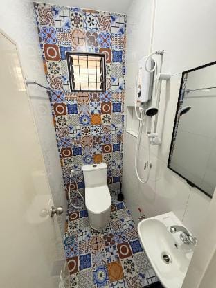 Traveler’s Hub: Cozy 1BR near Airport & SM Clar Vacation rental in Angeles