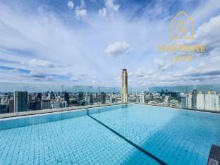 Luxe City Condo in Central Bangkok Apartment in Bangkok