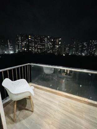 Luxury Studio Apartment | Supertech NorthEye Vacation rental in Noida