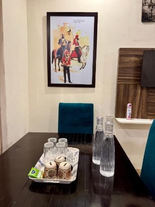Cosy Oxford Street Studio | Sky5 Homestays Apartment in Punjab, India